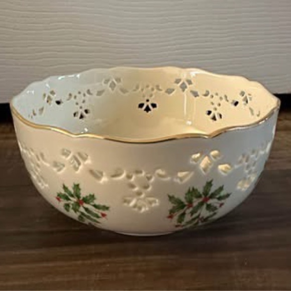 NEW Lenox Pierced Holiday Bowl with Signature Festive Design